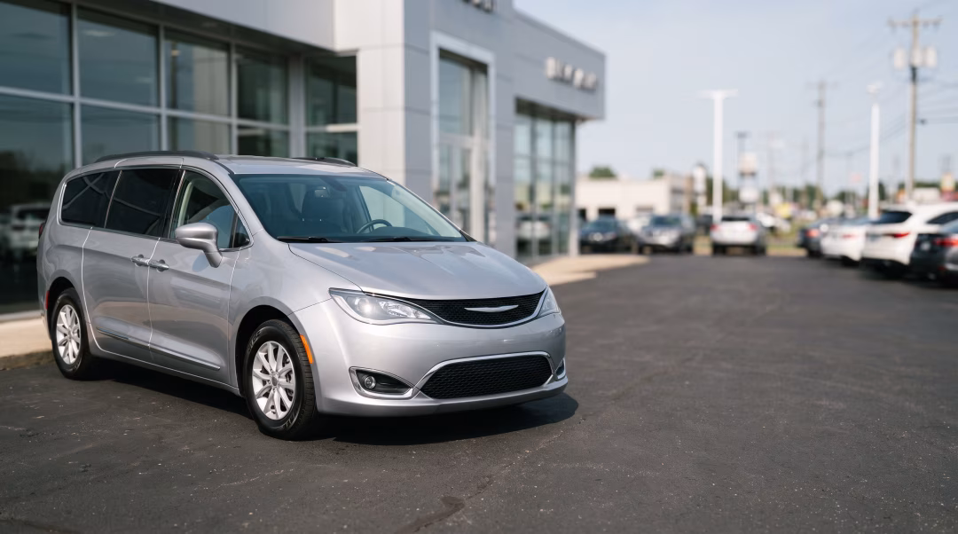 preowned-van-dekalb-il